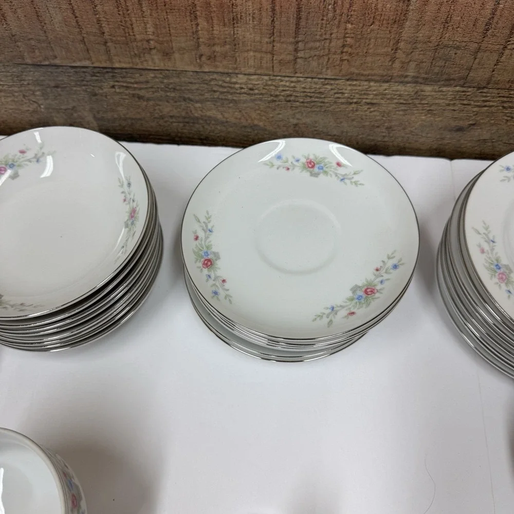 Florenteen Fine China Fantasia Japan 53 Piece Set- Service for 8 Floral Silver